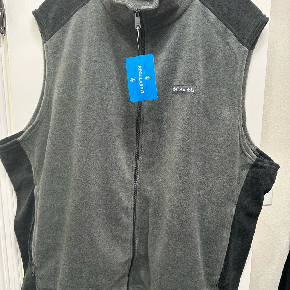 Columbia Charcoal and Black Fleece Vest